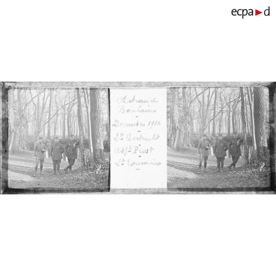 Château de Boulaine. Décembre 1916. L[ieutenan]t Bertault. Adj[udan]t Prost. L[ieutenan]t Tournaire. [légende d'origine]