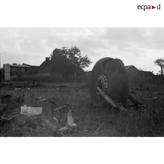 Débris d'un avion britannique Wellington-MK1, tombé au dessus de l'Allemagne lors d'un raid de bombardement en 1940.