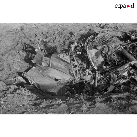 Débris d'une aile d'un avion soviétique abattu.