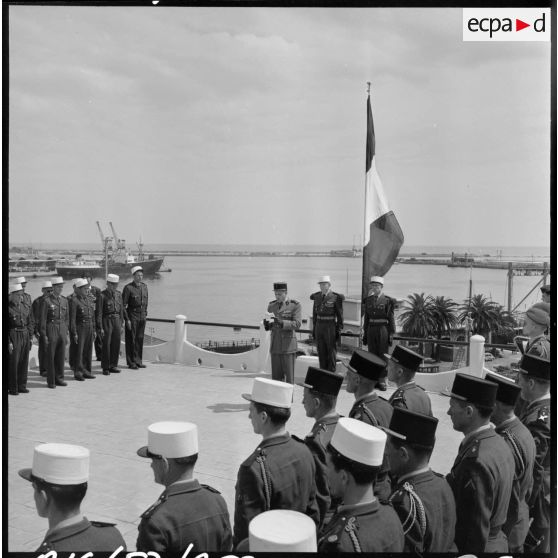Cérémonie du 94e anniversaire de Camerone à Alger.