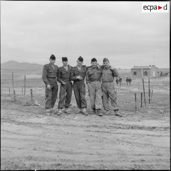 El Gor.Un groupe de militaires de la 1re compagnie du 21e régiment d'infanterie.