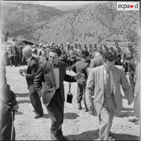 Oulad Ali Ben Athmane, Algérie. Des journalistes visitent la zone opérationnelle de l'ouest constantinois.