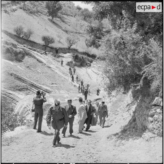 Région de Constantine. Des journalistes de l'OTAN en visite dans la zone opérationnelle de l'ouest constantinois.