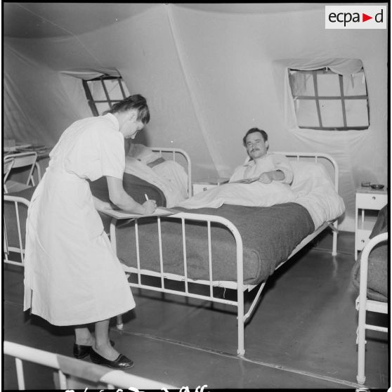 Centre médical de Maison-Blanche. Un malade.