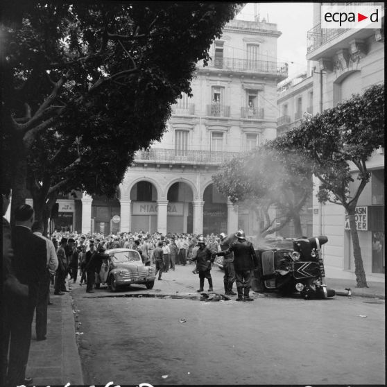 Emeutes à Alger.