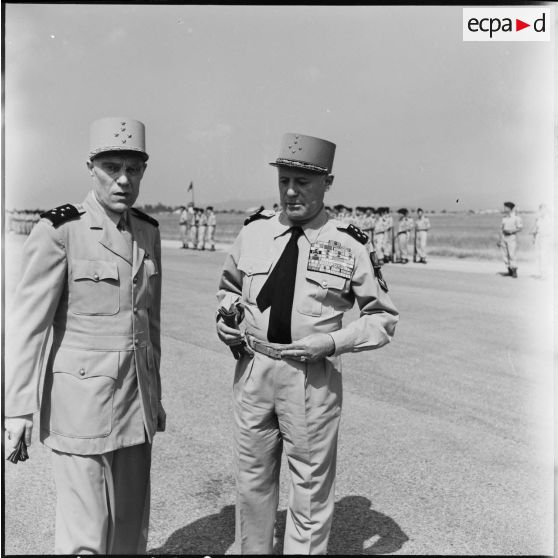 Aérodrome de Bône. Personnalités militaires.