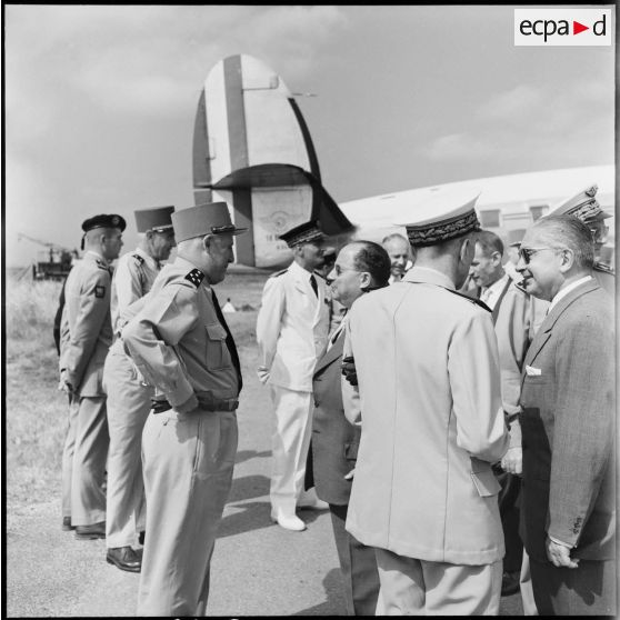 Aérodrome de Bône. Personnalités civiles et militaires.