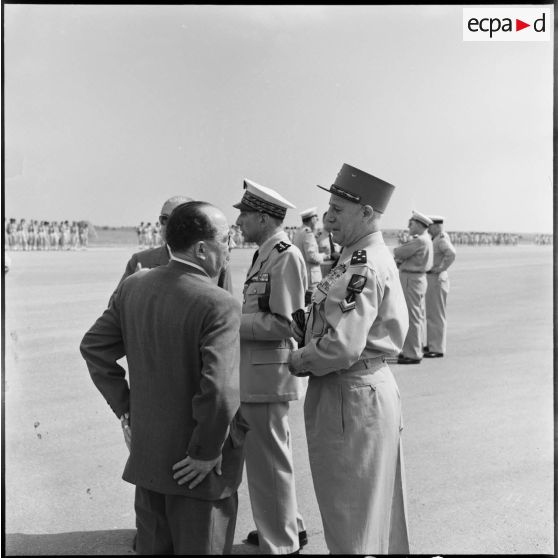 Aérodrome de Bône. Personnalités civiles et militaires.