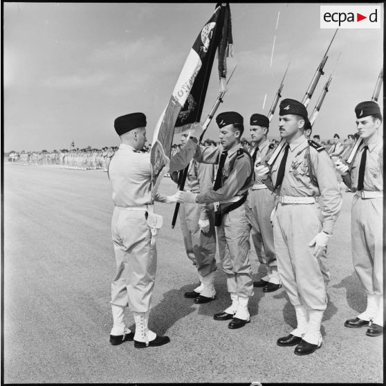 Aérodrome de Bône. Cérémonie militaire.