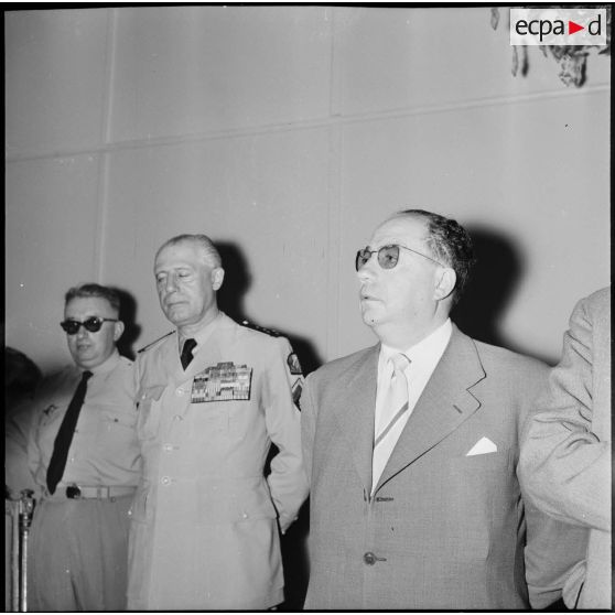 Alger. Déclaration à la presse d'André Morice.