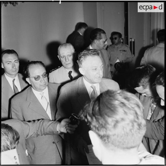 Alger. Déclaration à la presse d'André Morice.