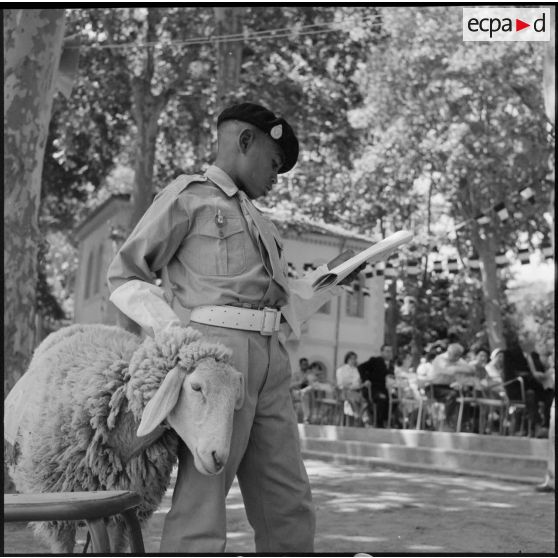Koléa. Cérémonie de remise des prix de l'Ecole militaire préparatoire nord-africaine (EMPNA).