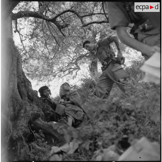 Région de Catinat. Opération de regroupement de la population.