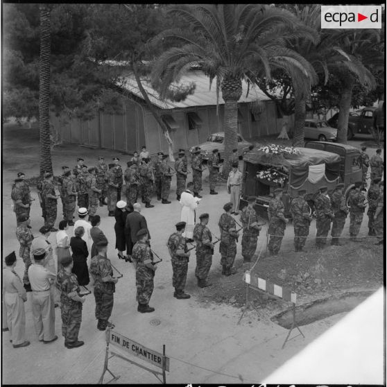 Les obsèques du lieutenant de Parenty du 8e RPC.