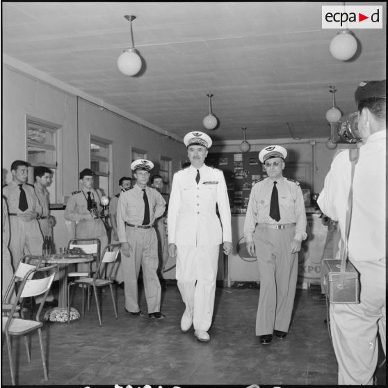 Cap Matifou. Visite du centre de repos de l'armée de l'Air.