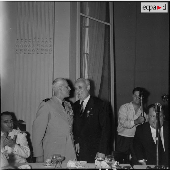 Alger. Réception à la Maison du Combattant.