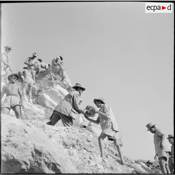 Le travail du génie dans le massif de l'Aurès Nemencha.