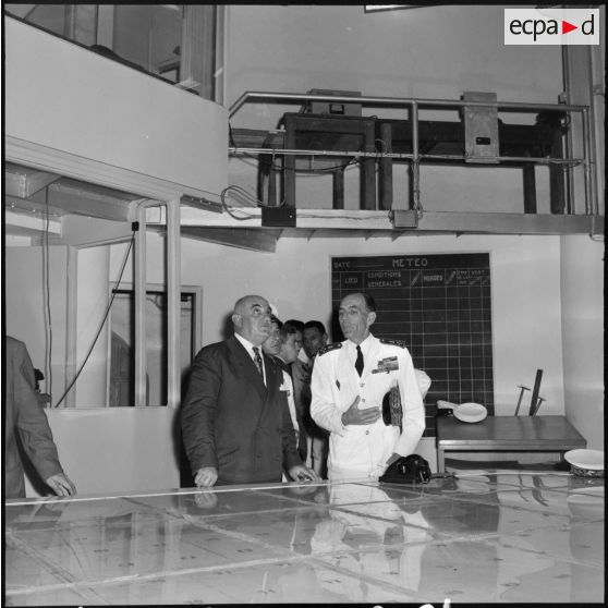 Amirauté d'Alger. Visite du secrétaire d'Etat à la Marine.