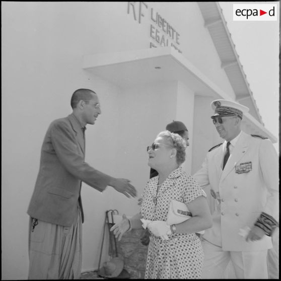 Arrivée de madame Lacoste à Tizi-Ouzou.