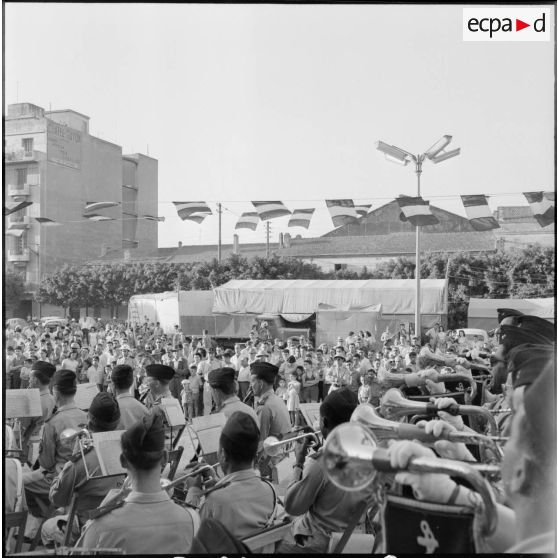 Hussein-Dey. La musique des troupes coloniales.