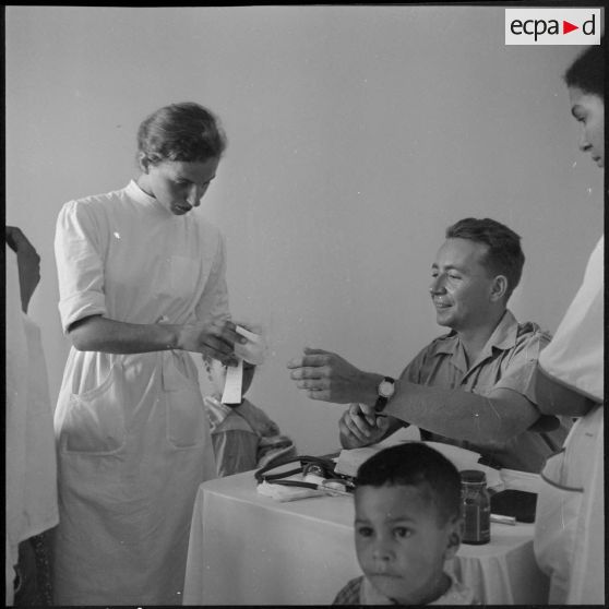 Consultation médicale à Bocoa.