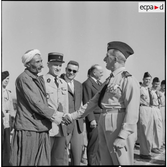 Bordj Menaïel. Départ du colonel Vigue.