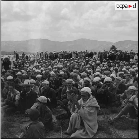 Vue sur la foule musulmane.