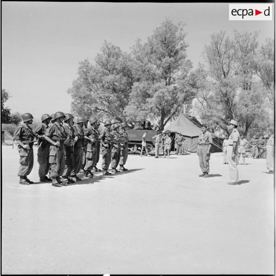 Cérémonie militaire.