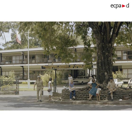 Etat-major du Centre d'Expérimentation du Pacifique (CEP) du Taaone.[Description en cours]