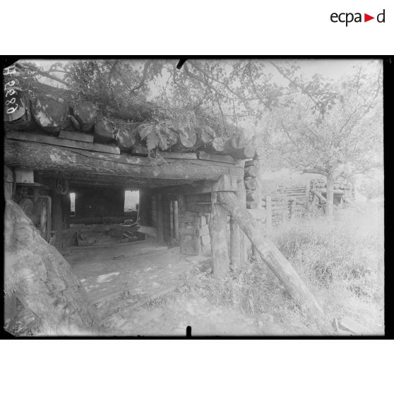 Lassigny&#x20;&#x28;Oise&#x29;.&#x20;Abri&#x20;allemand&#x20;pour&#x20;pi&#xE8;ce&#x20;lourde.&#x20;&#x5B;l&#xE9;gende&#x20;d&#x27;origine&#x5D;