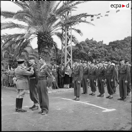 Remise de décorations.