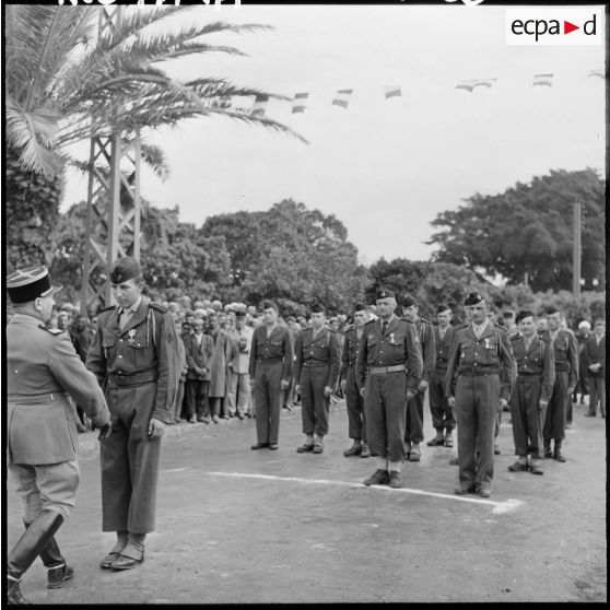 Remise de décorations.