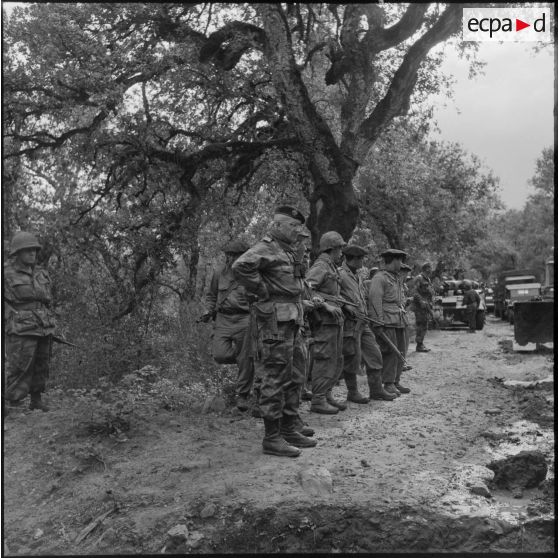 Colonel François Coulet, commandant du groupement des commandos parachutistes de l'air, en Algérie.