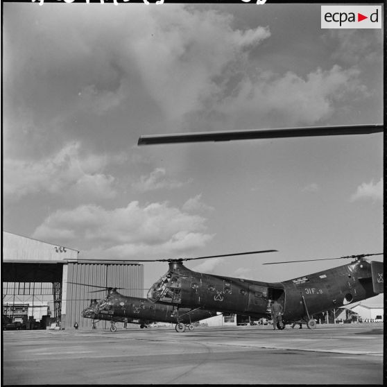 Arrivée de la flotille d'assaut 31F à Maison-Blanche (Alger).