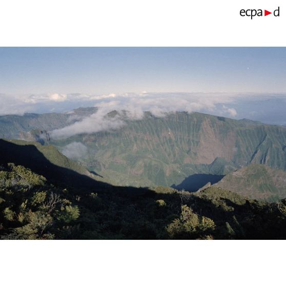Vue des alentours de l'Aorai à Tahiti. [Description en cours]
