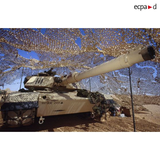 En ZDO (zone de déploiement opérationnel) Olive, tourelle d'un char de combat Abrams-M1 américain.