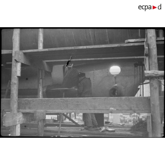 Assemblage de U-Boote de type IX-B à Brème.