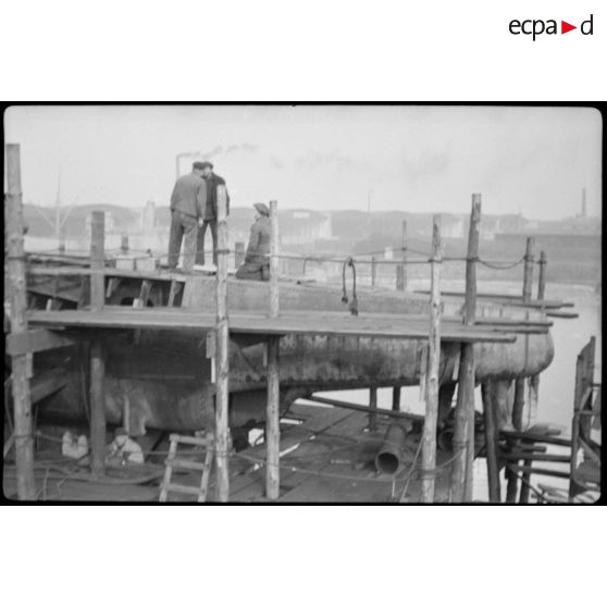 Assemblage de U-Boote de type IX-B à Brème.