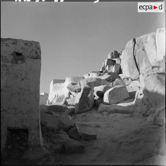 Le village d’Azellouaz près de Djanet.