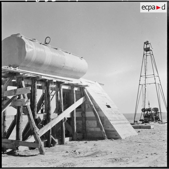 Extraction du minerai de fer sur l’un des garas du gisement en pleine activité à 10 km au sud de Djebilet.