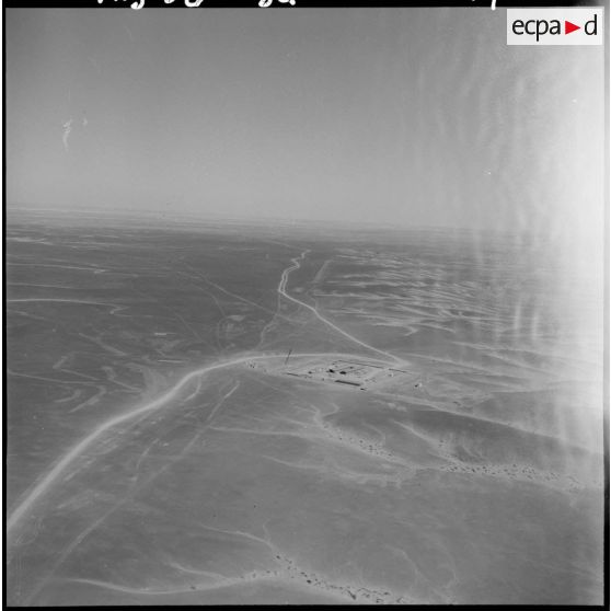 Vue aérienne du camp du gisement de minerai de fer de Djebilet.