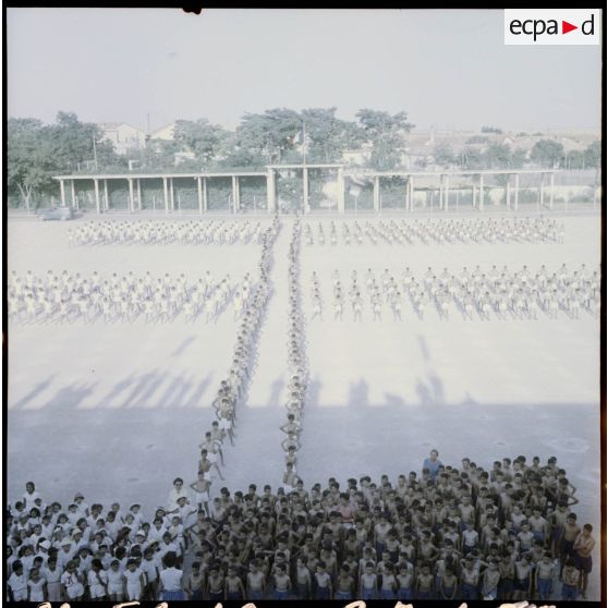 Vue d’ensemble de la cérémonie de la Journée de l’enseignement à Sétif.
