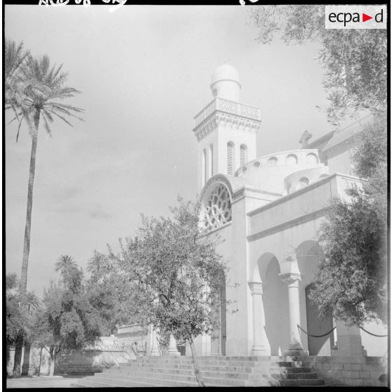 Un bâtiment religieux.