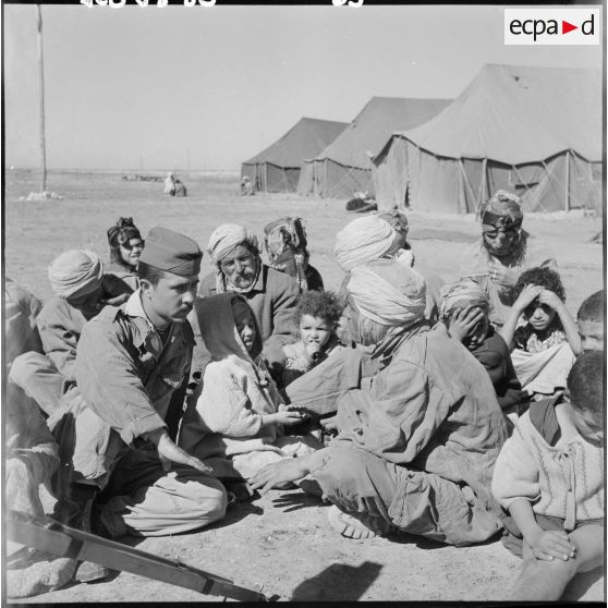 Campement de réfugiés.