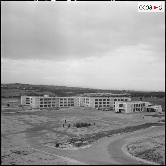 Les bâtiments de l’école militaire annexe des transmissions d'Afrique du nord à Beni-Messous.