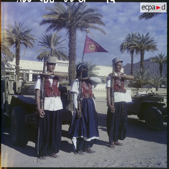 Prise d'armes de la Compagnie méhariste des Ajjers.