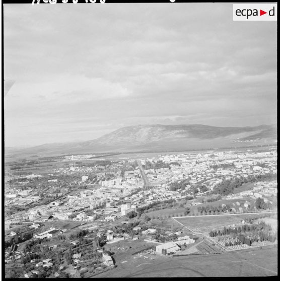 La ville de Fès (Maroc) vue d’avion.