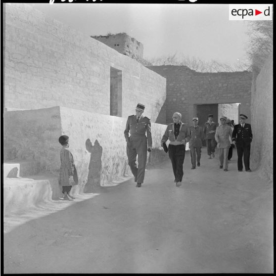 Pierre Montel est reçu au 4ème régiment étranger d'infanterie (REI).