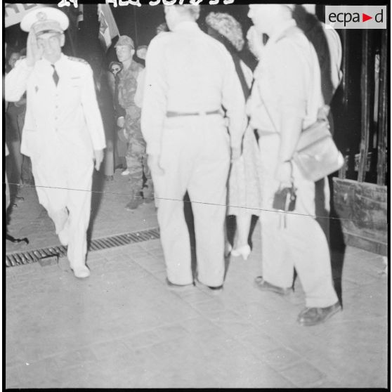 L'amiral Auboyneau entre au gouvernement général de l'Algérie.