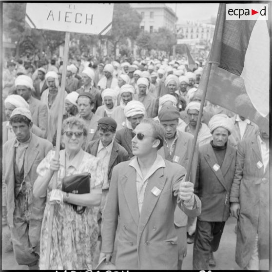 La foule pendant la manifestation de Constantine.